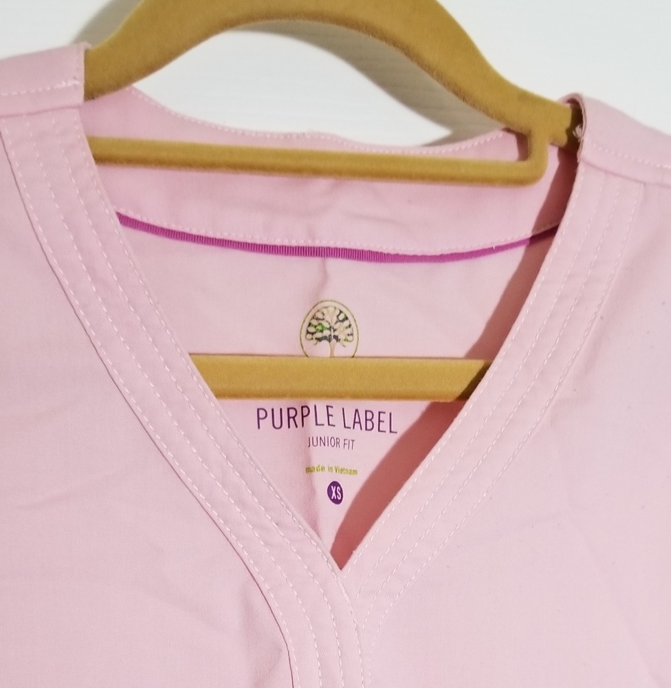 Purple label scrub top - Picture 1 of 2